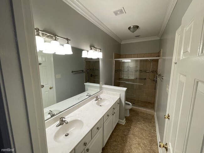 Foto del edificio - 3 br, 2.5 bath House - 401 Weathergreen Dr