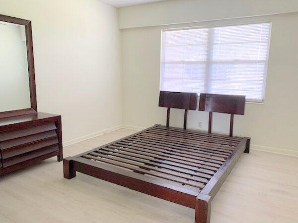 Foto del edificio - 545 Fanshaw M