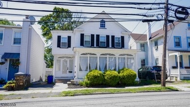 307 Monroe St