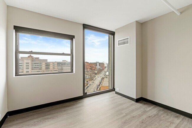 Foto del edificio - 1911 W Harrison St