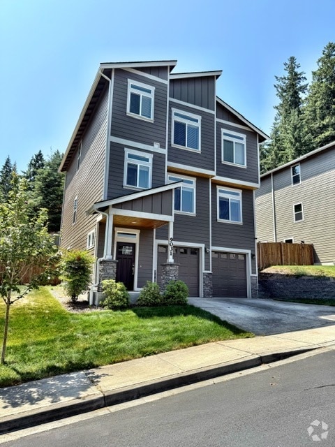 Building Photo - 9031 Triumph Ave NE