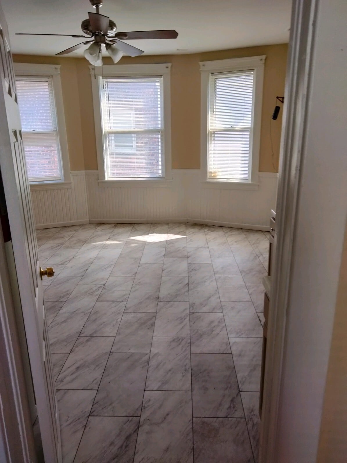 6002 Fleet Ave Cleveland, OH 44105 – photo 3