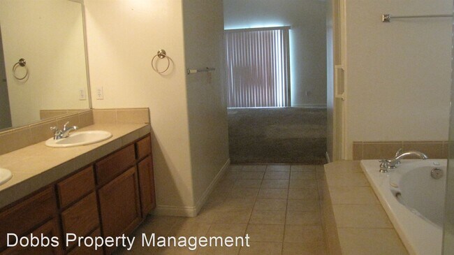 Building Photo - 3 br, 2 bath House - 9917 Vertrice Ave.