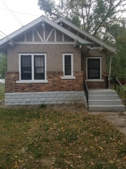 Primary Photo - 410 E 4th St