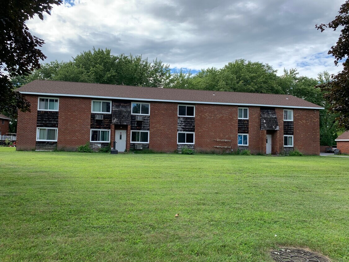 Building - 20 Winne Pl