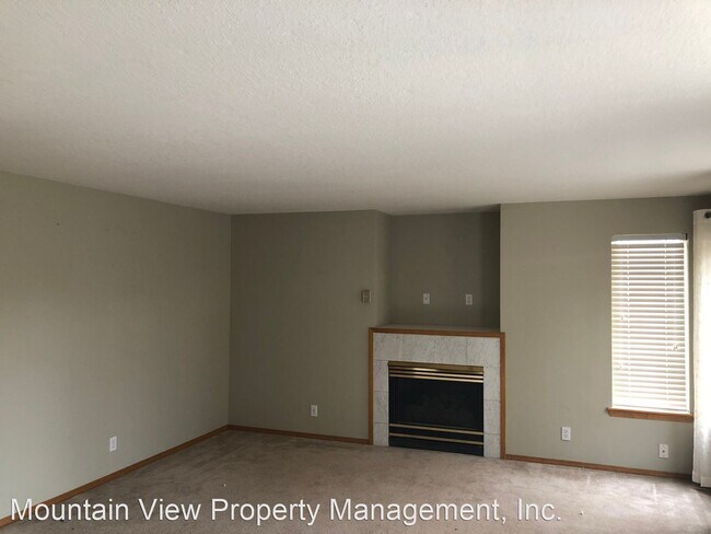 Foto del edificio - 3 br, 2.5 bath House - 3109 NE Cromwell Ct.