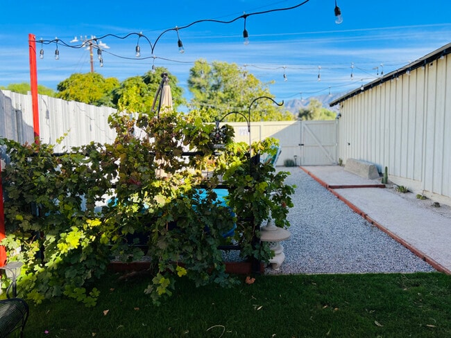 Building Photo - 39823 Dutton St