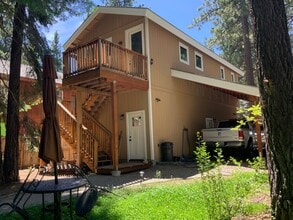 Building Photo - 1109 Tata Ln