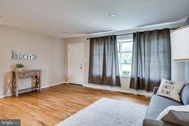 Foto del edificio - 9221 Snyder Ln