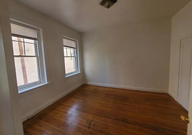 Foto del edificio - 421 W Grace St