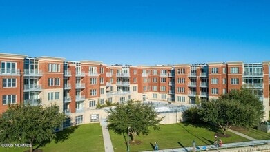 Building Photo - 224 Sky Sail Blvd