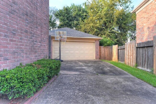 Building Photo - 4423 Canadian River Dr