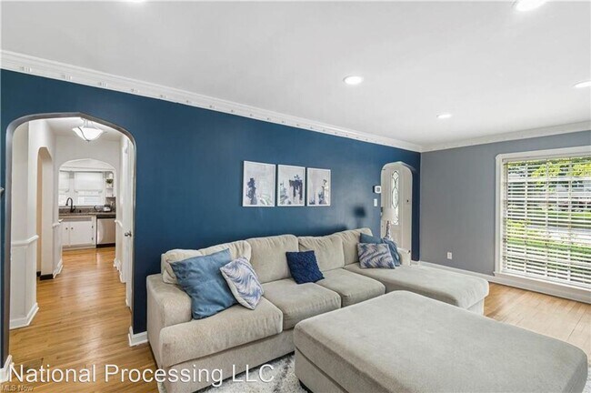 Building Photo - 4 br, 2 bath House - 307 Castle Blvd