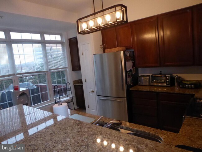 Building Photo - 214 Halpine Walk Ct