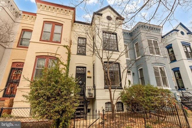 Building Photo - 650 E St NE