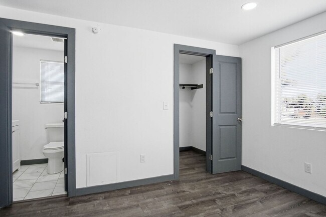 Foto del edificio - Convenient Location 1 bed 1 bath apartment - HVAC
