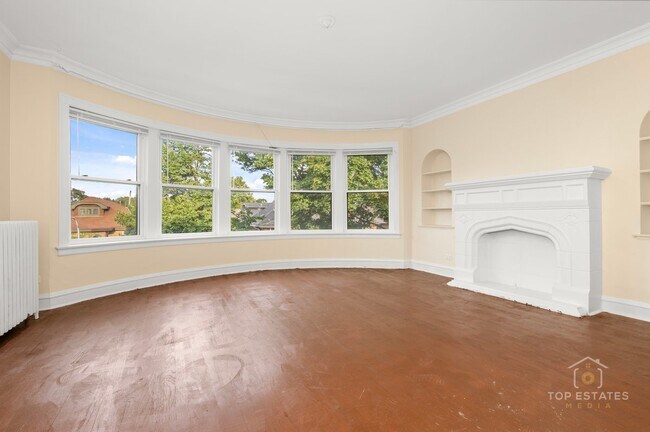 Foto del edificio - 6738 N Rockwell St