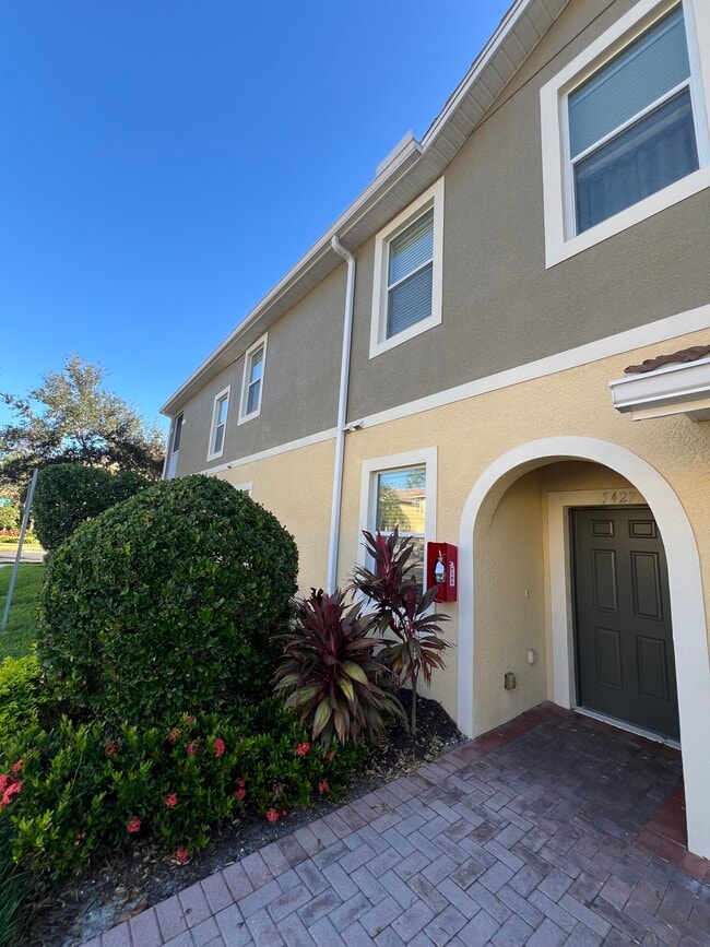 Front Door - 5427 Soapstone Pl