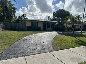 Building Photo - 8920 SW 149th Terrace