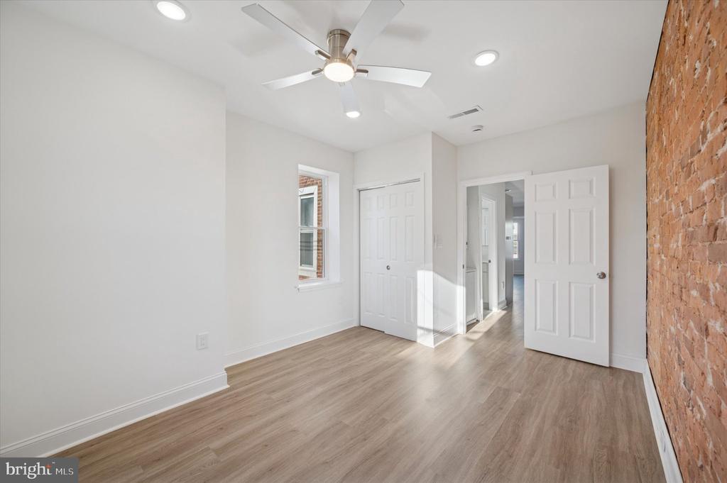 Foto del edificio - 5644 Blakemore St