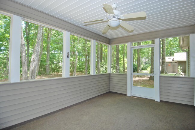 Building Photo - 25 Swamp Fox Dr