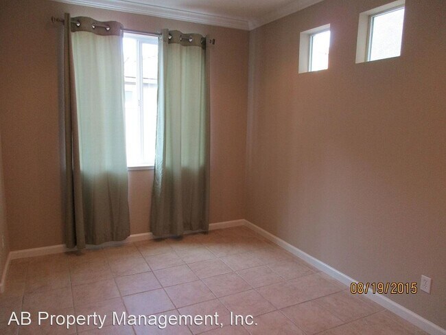 Building Photo - 3 br, 3.5 bath House - 1154 Juan Jose Lane