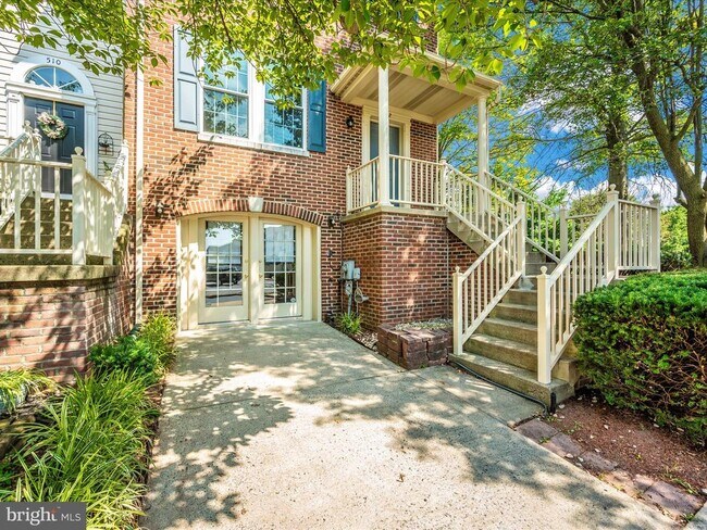 Building Photo - 512 Goldspire Cir