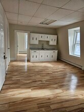 Building Photo - 30 Elm St