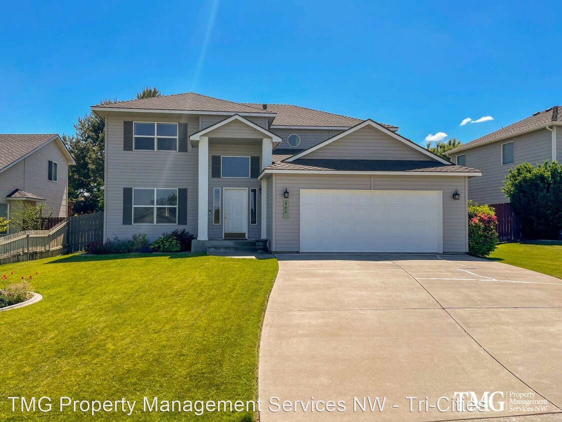 Foto principal - 4 br, 2.5 bath House - 402 W Canyon Lakes ...