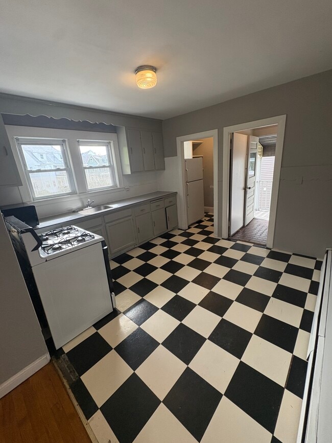 Building Photo - 879 Broadway Building Photo - 879 Broadway