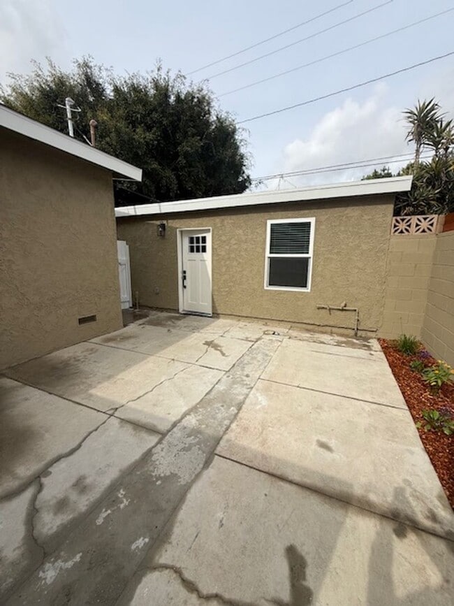 Building Photo - 5943 E Adderley Dr