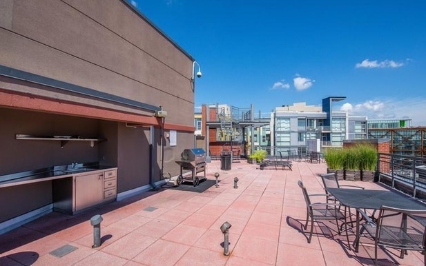 Building Photo - 2120 Vermont Ave NW
