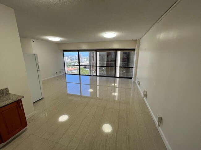 Building Photo - Executive Centre (Honolulu) - 1 bedroom/1 ...
