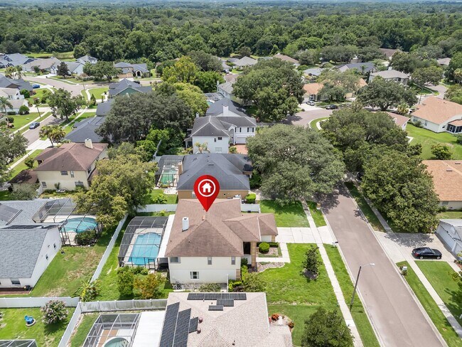 Photo - Spacious 6-bedroom, 3-bathroom and pool Tu... Apartment