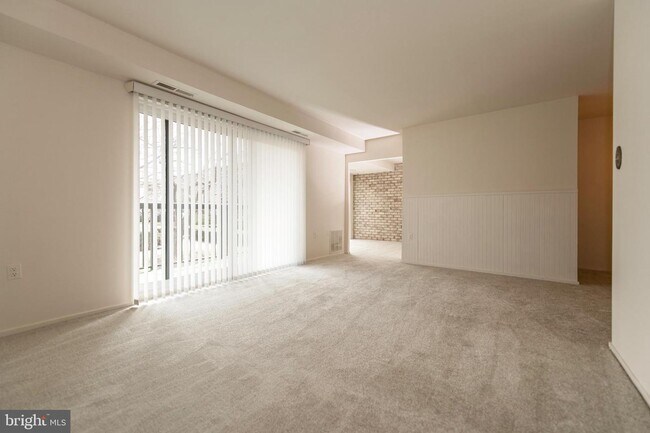 Foto del edificio - 10020 Stedwick Rd