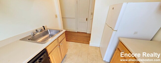 Building Photo - 16 Queensberry St