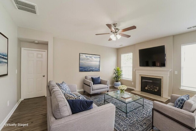Building Photo - 16826 Macanthra Dr