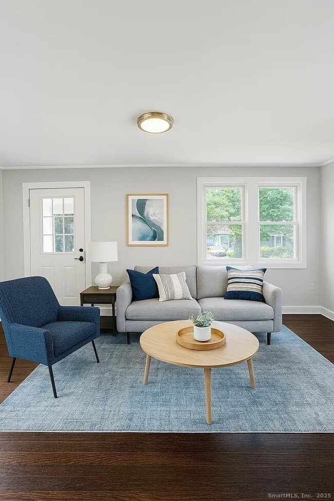 Building Photo - 55 Ownly Ave