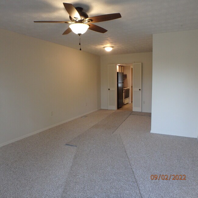 Building Photo - 3500 Spanish Villa Dr