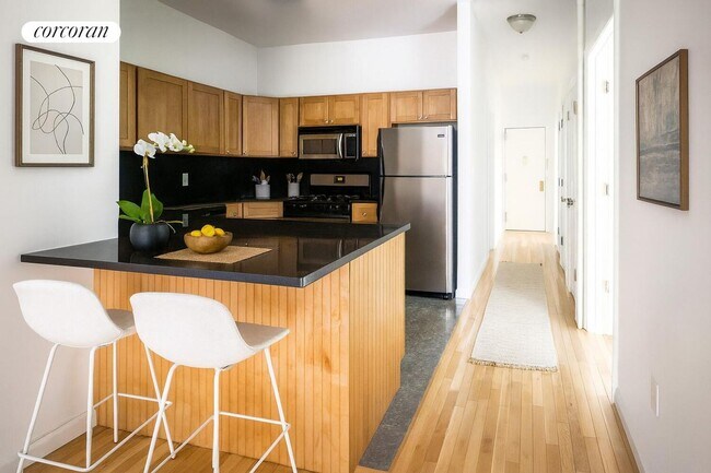 Foto del edificio - 100 W 67th St