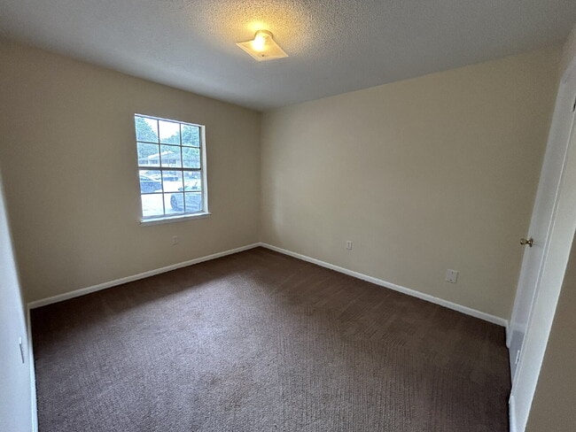 Foto del edificio - Apartment For Rent