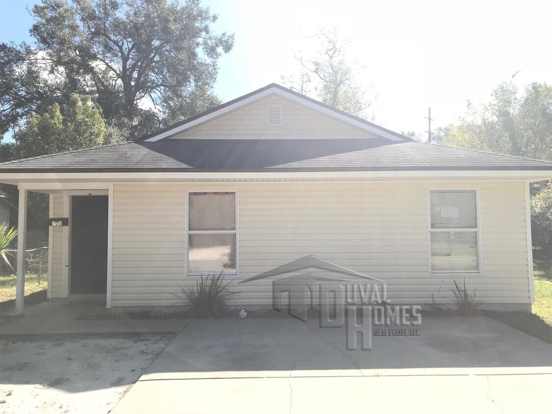 Primary Photo - 212 W 38th St