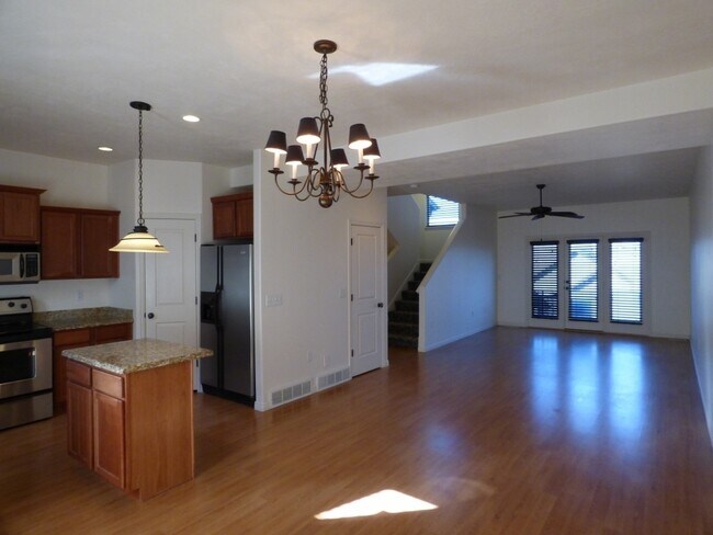 Foto del edificio - Great Condo in Prestigious Chandler Pointe...