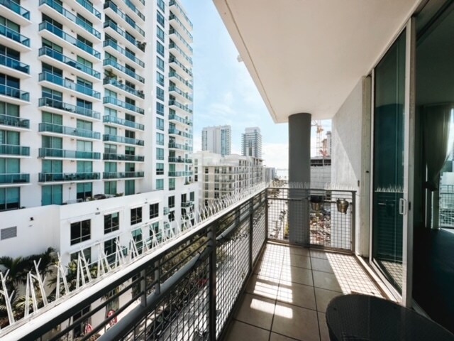 Foto del edificio - 350 NE 24th St