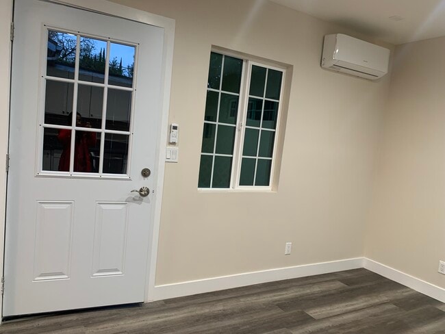 Building Photo - 6709 Sausalito Ave