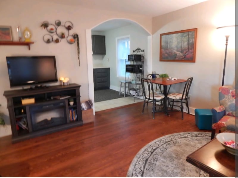 Building Photo - 123 N Mapleton Dr