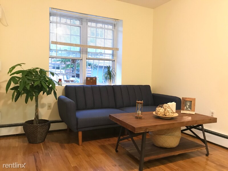 Foto principal - 251 Skillman Ave