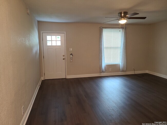 Foto del edificio - 10446 Mountain Vw Dr