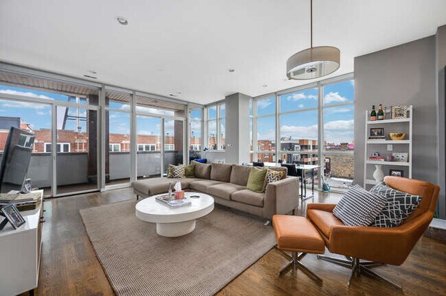 Foto del edificio - 1611 N Hermitage Ave