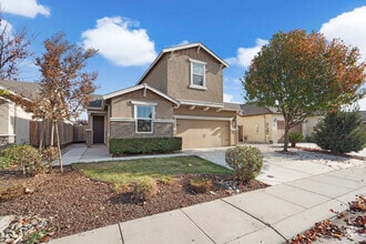 Building Photo - 3012 Salonie Ct